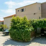 Apartment Kapelica Trogir
