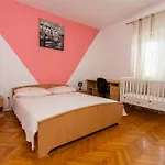 Kapelica Apartment Trogir
