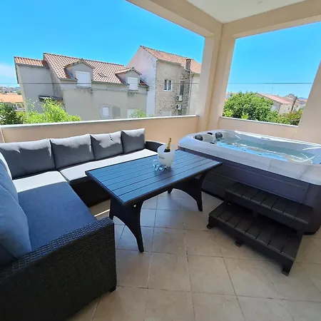 Kapelica Apartment Trogir