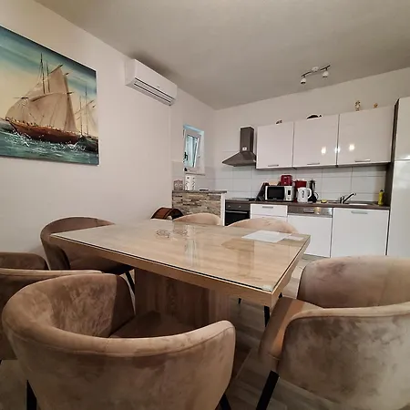 Kapelica Appartement Trogir